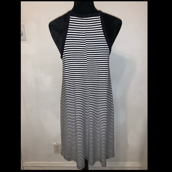 Casual Dress - Picture 4 of 4